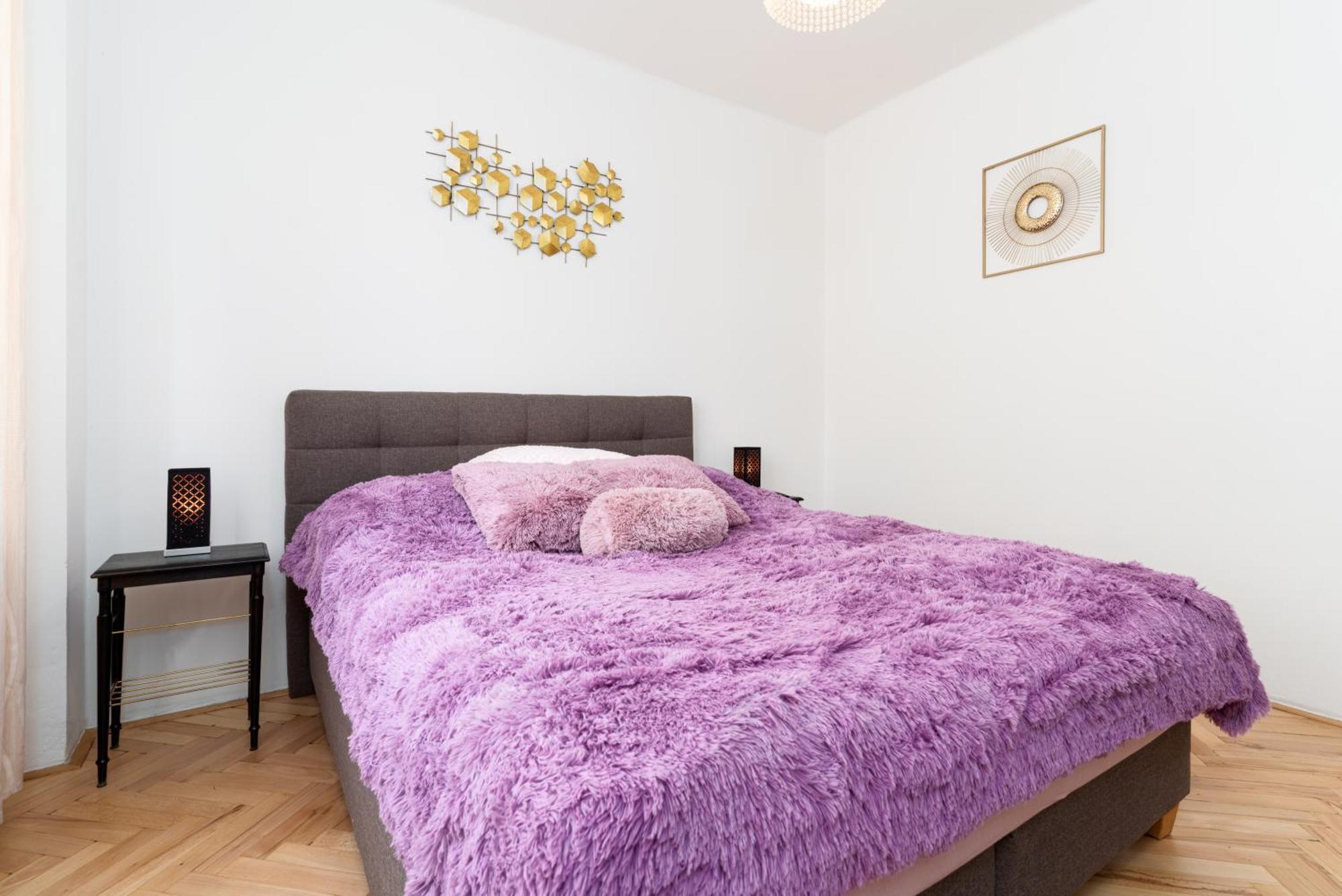 Kingdom Of 3 Roses Apartment Prague Luaran gambar