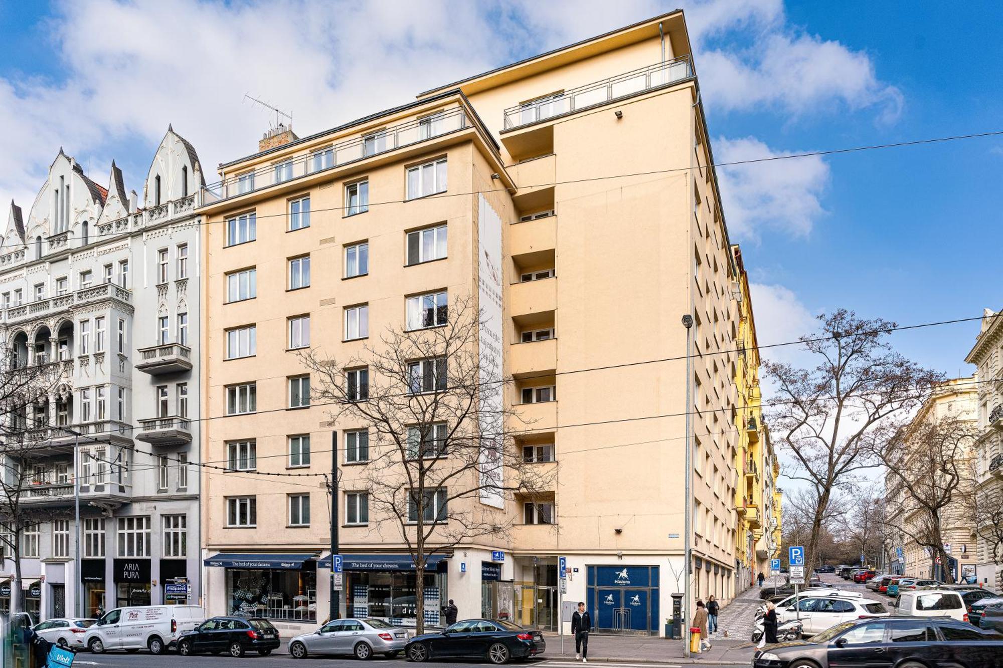 Kingdom Of 3 Roses Apartment Prague Luaran gambar